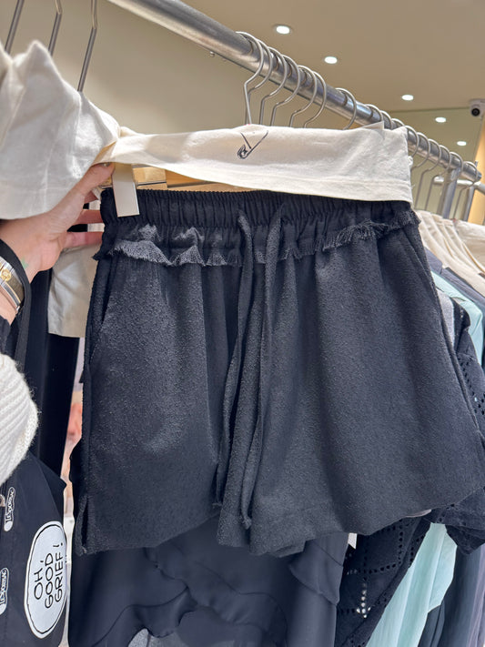 蘇蘇面料橡筋短褲 ( 黑/米 )