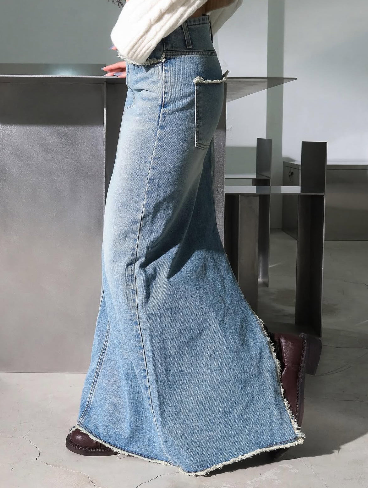 洗水後開叉連腰繩牛仔長裙 ( S/M )