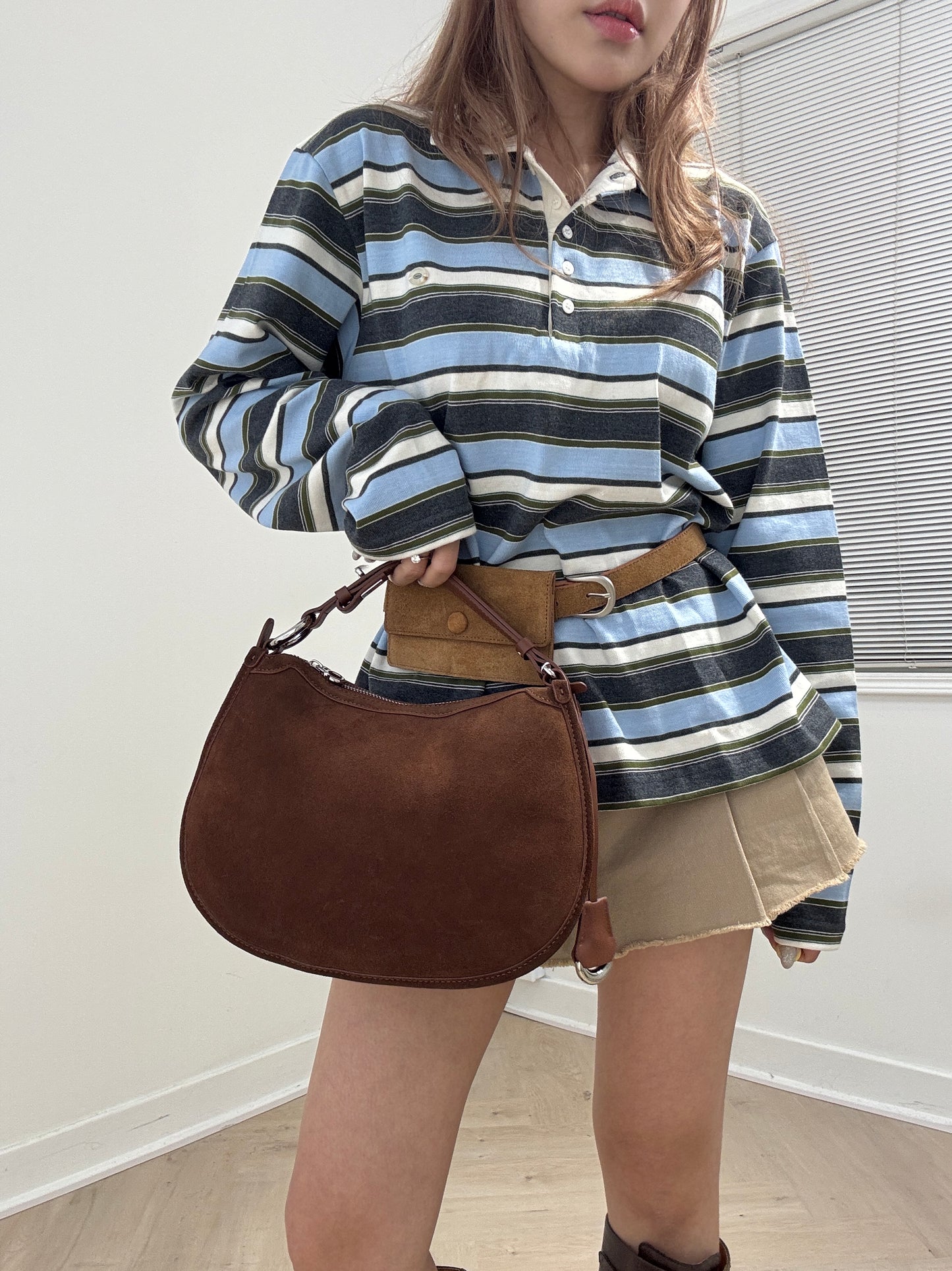 兩面真皮材質半月袋 ( 深/淺 ) 三種背法