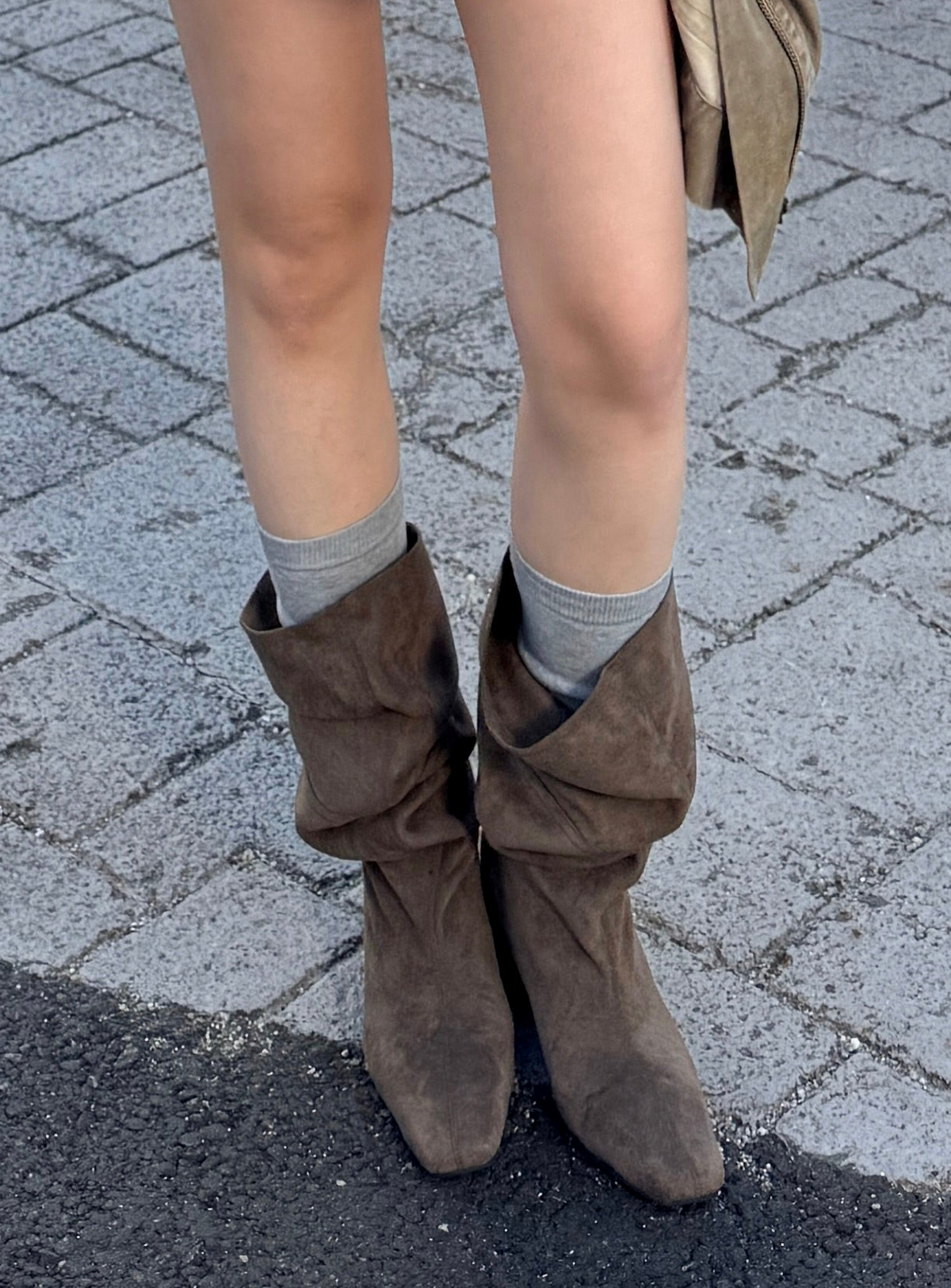 麂布垂感BOOT ( 杏/黑 )