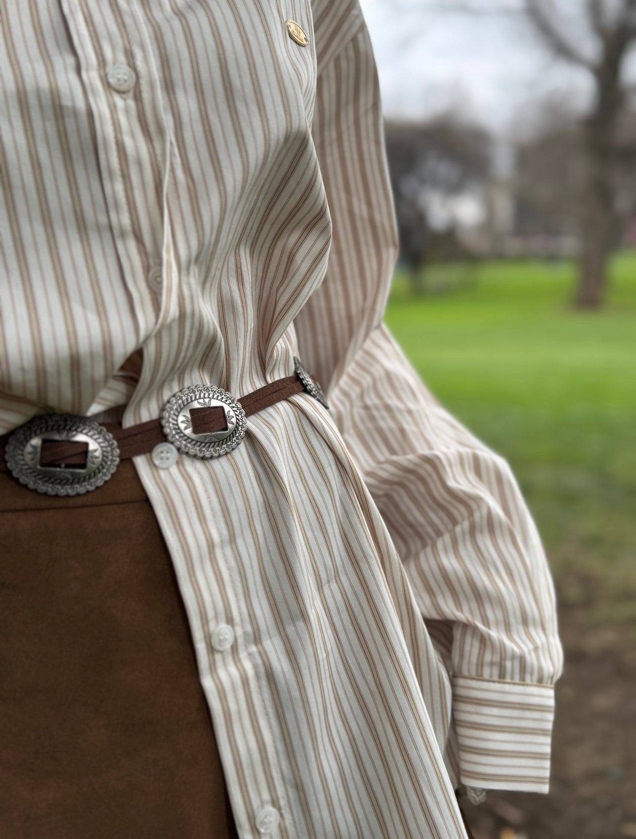 銀盾牌真皮牛麂繩腰帶 (啡/黑 )