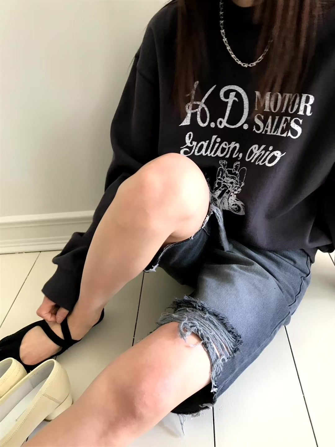 灰黑洗水中長牛仔褲