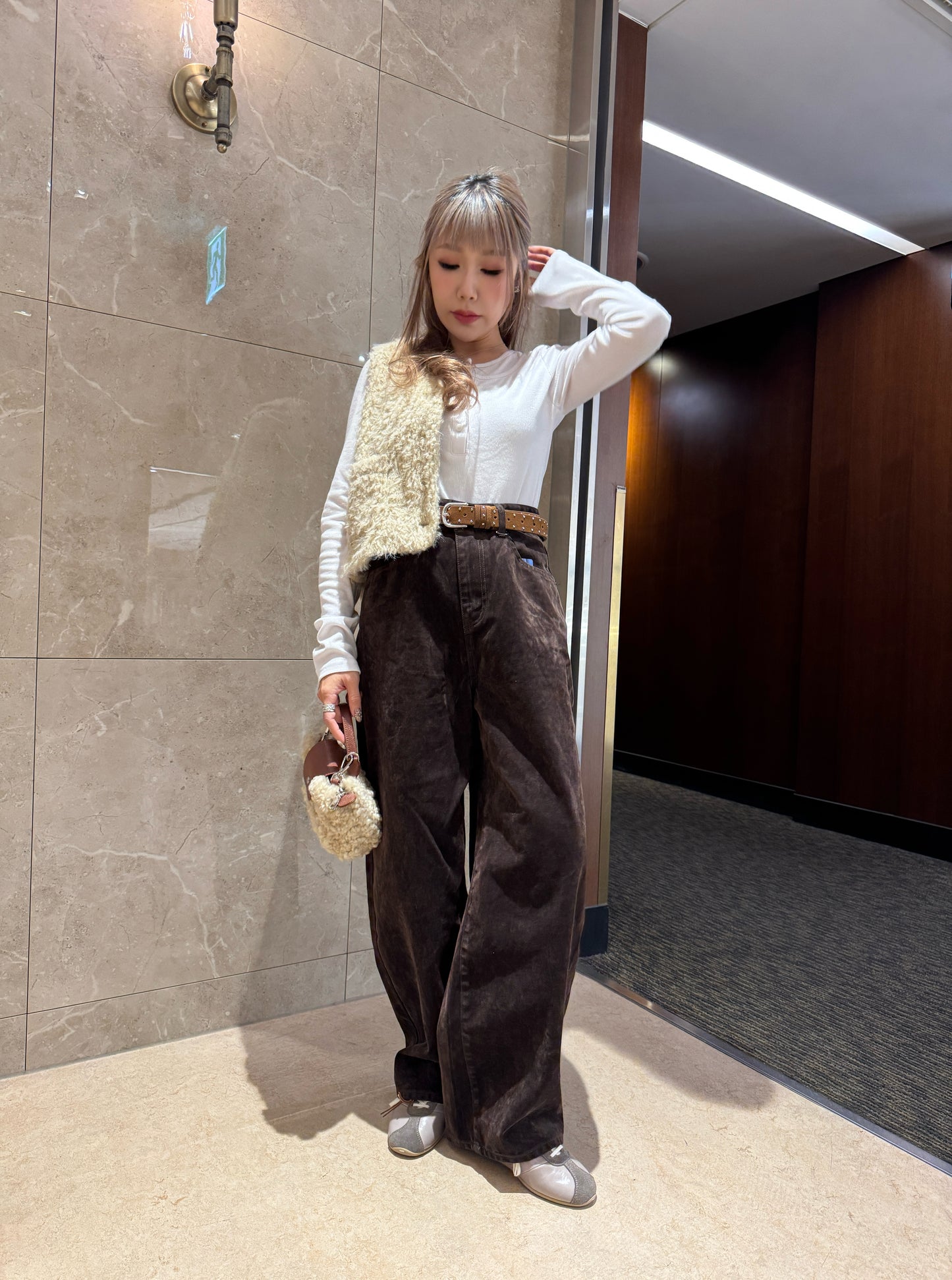 假兩件鈕扣上衣 ( 黑/白/杏 )