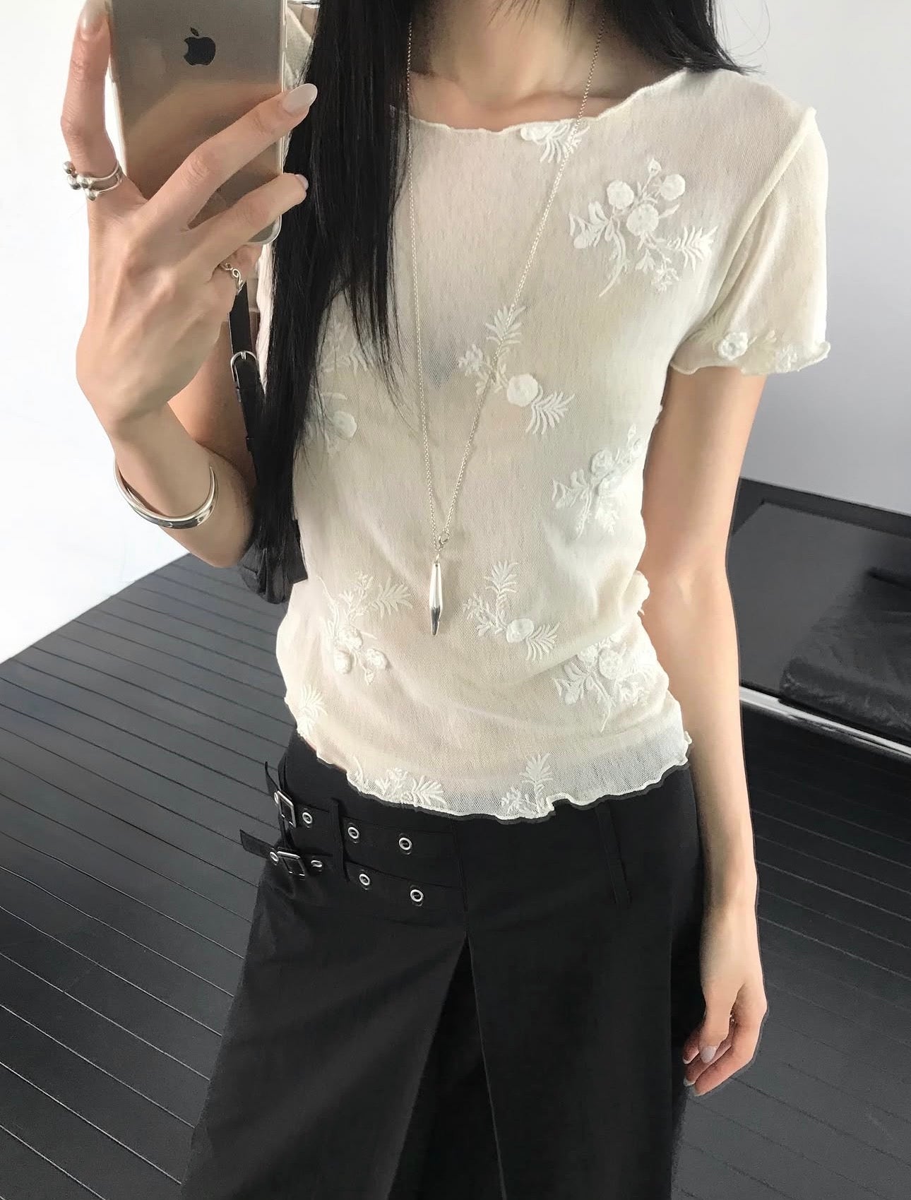 立體花花紋上衣 ( 灰/米白 )