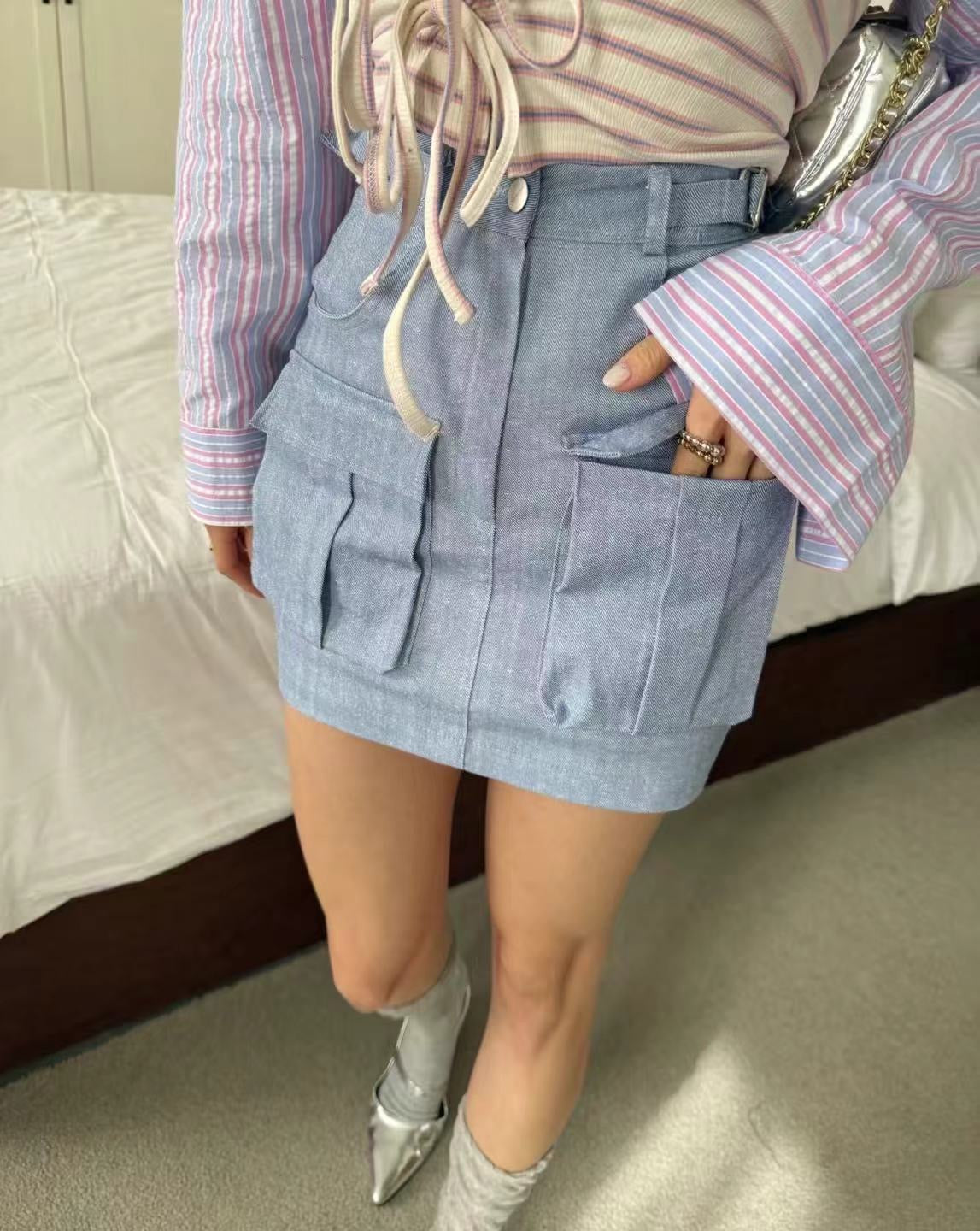 雙扣有口袋短裙褲 ( 米/藍 )