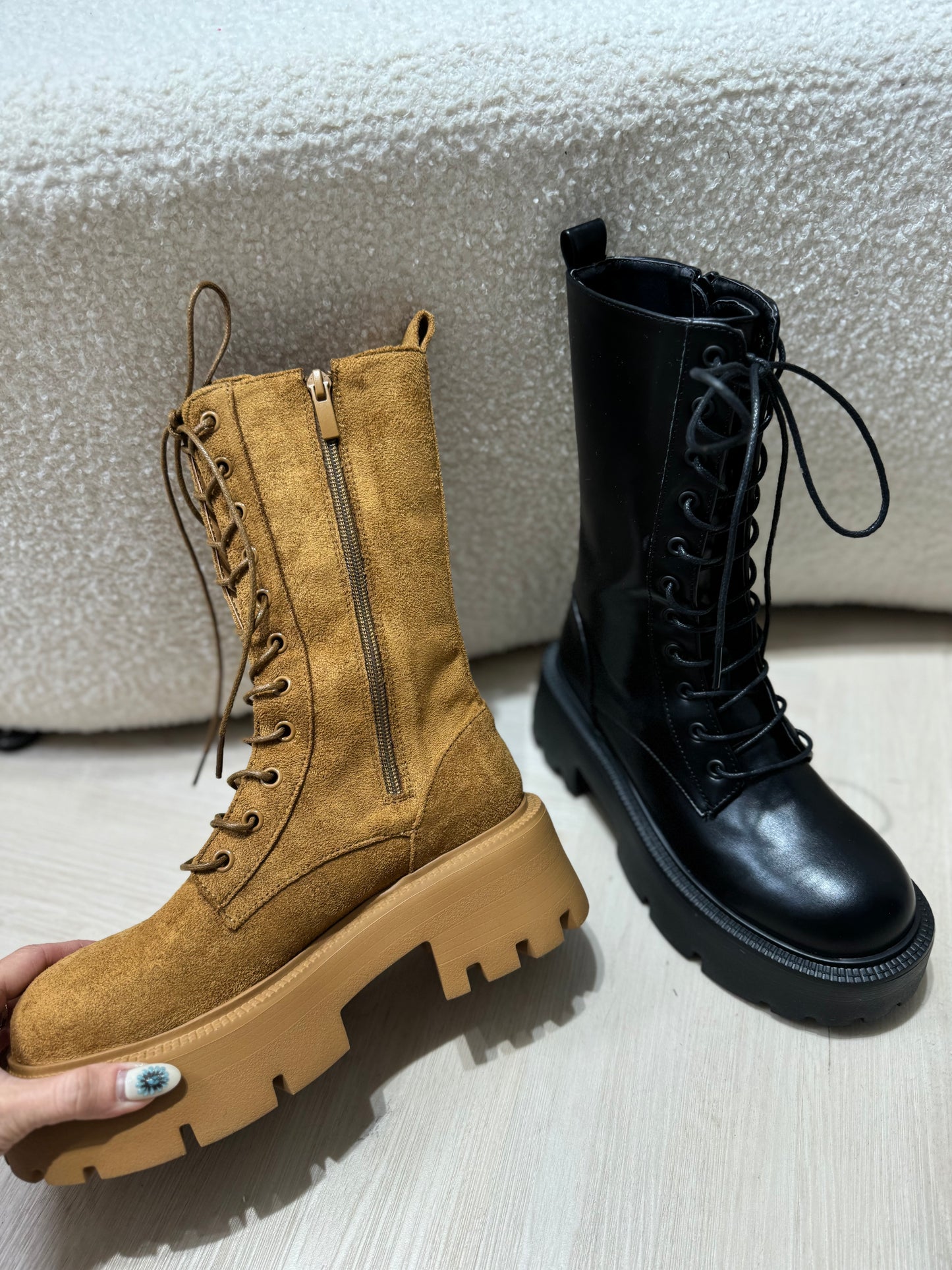 圓頭粗跟厚底BOOT ( 黑皮/啡麂 )