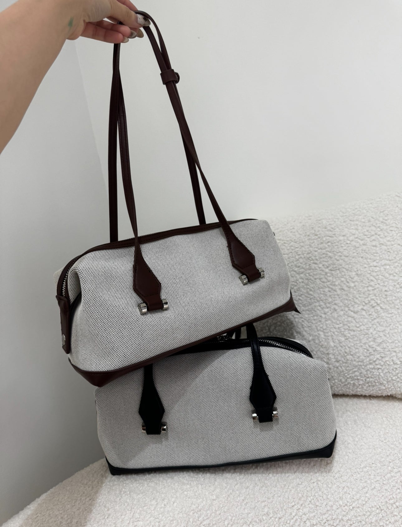 挺帆布皮底長手袋 ( 深啡/黑 )