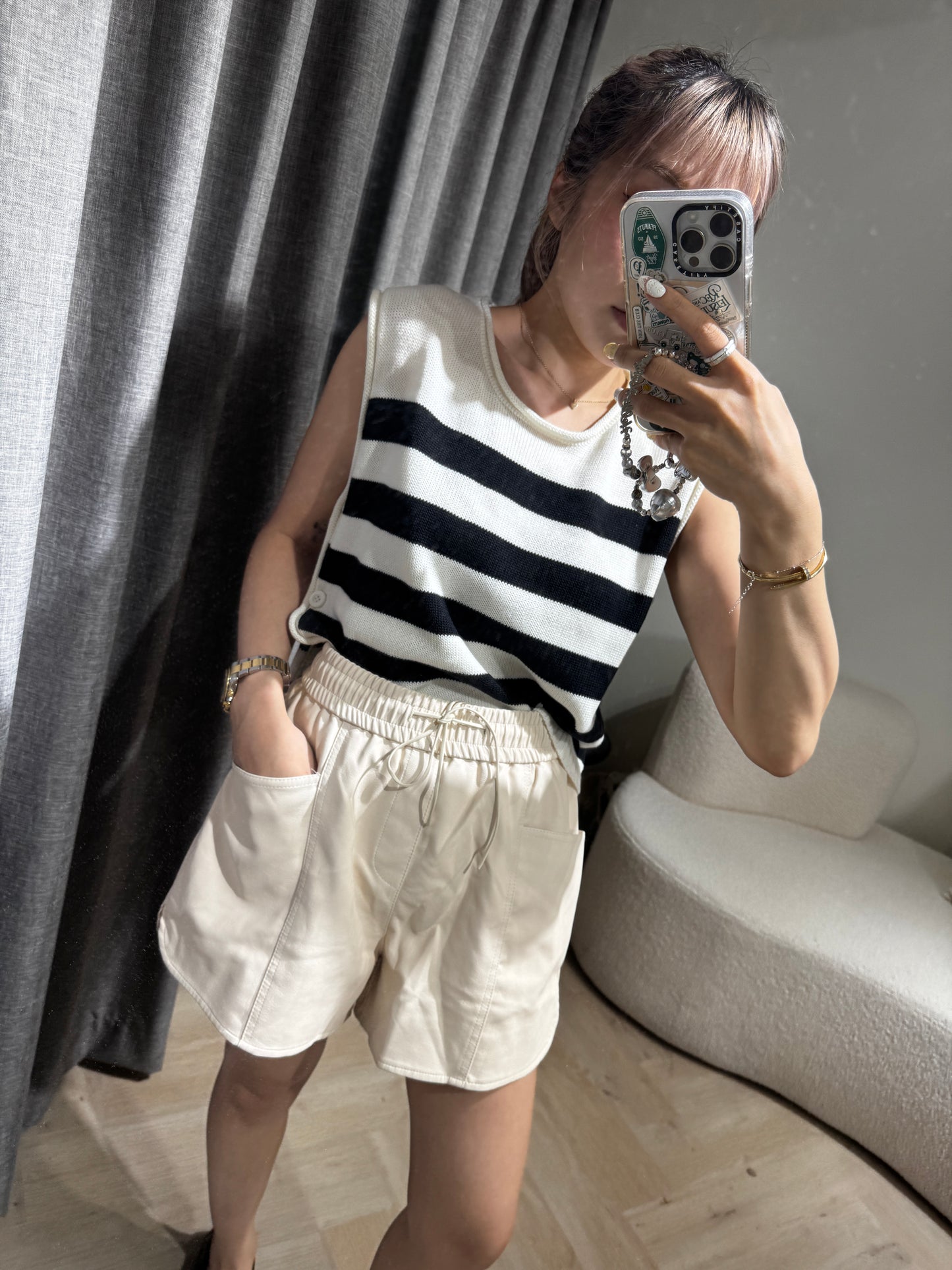 皮繩弧圓腳皮短褲 ( 黑/米/啡 )