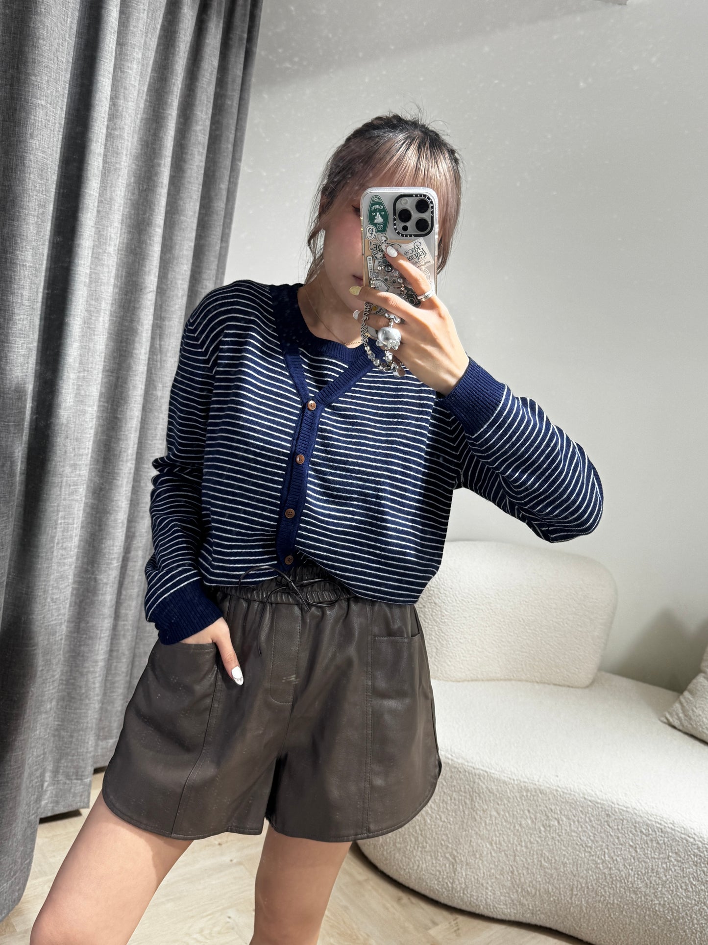 皮繩弧圓腳皮短褲 ( 黑/米/啡 )