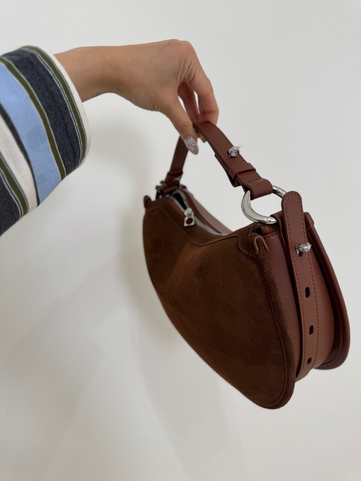 兩面真皮材質半月袋 ( 深/淺 ) 三種背法