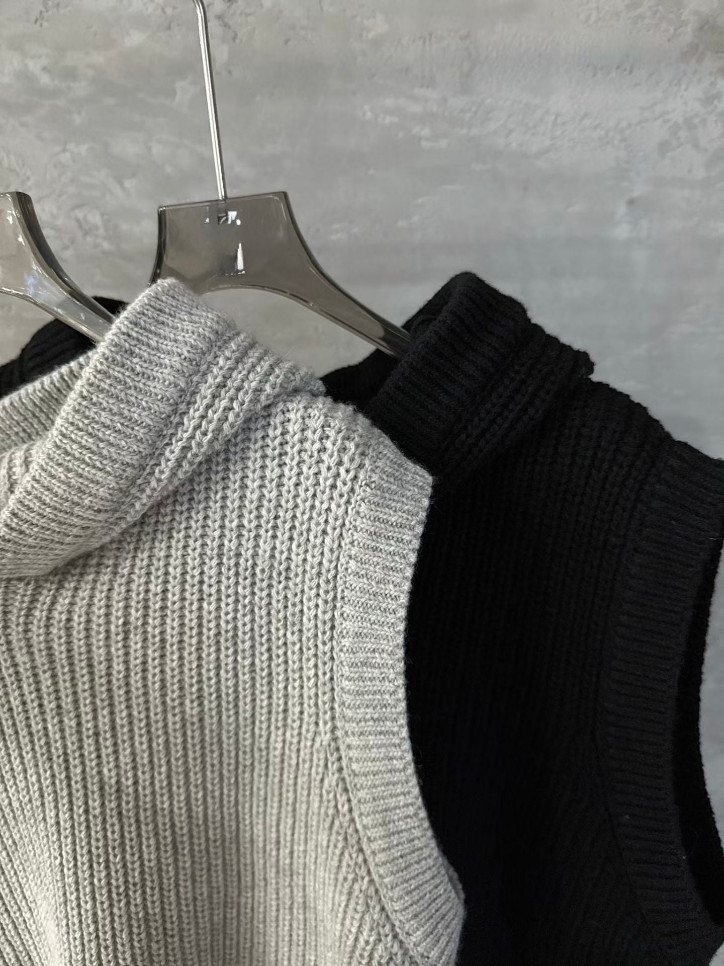 有帽冷線背心上衣 ( 黑/灰 )