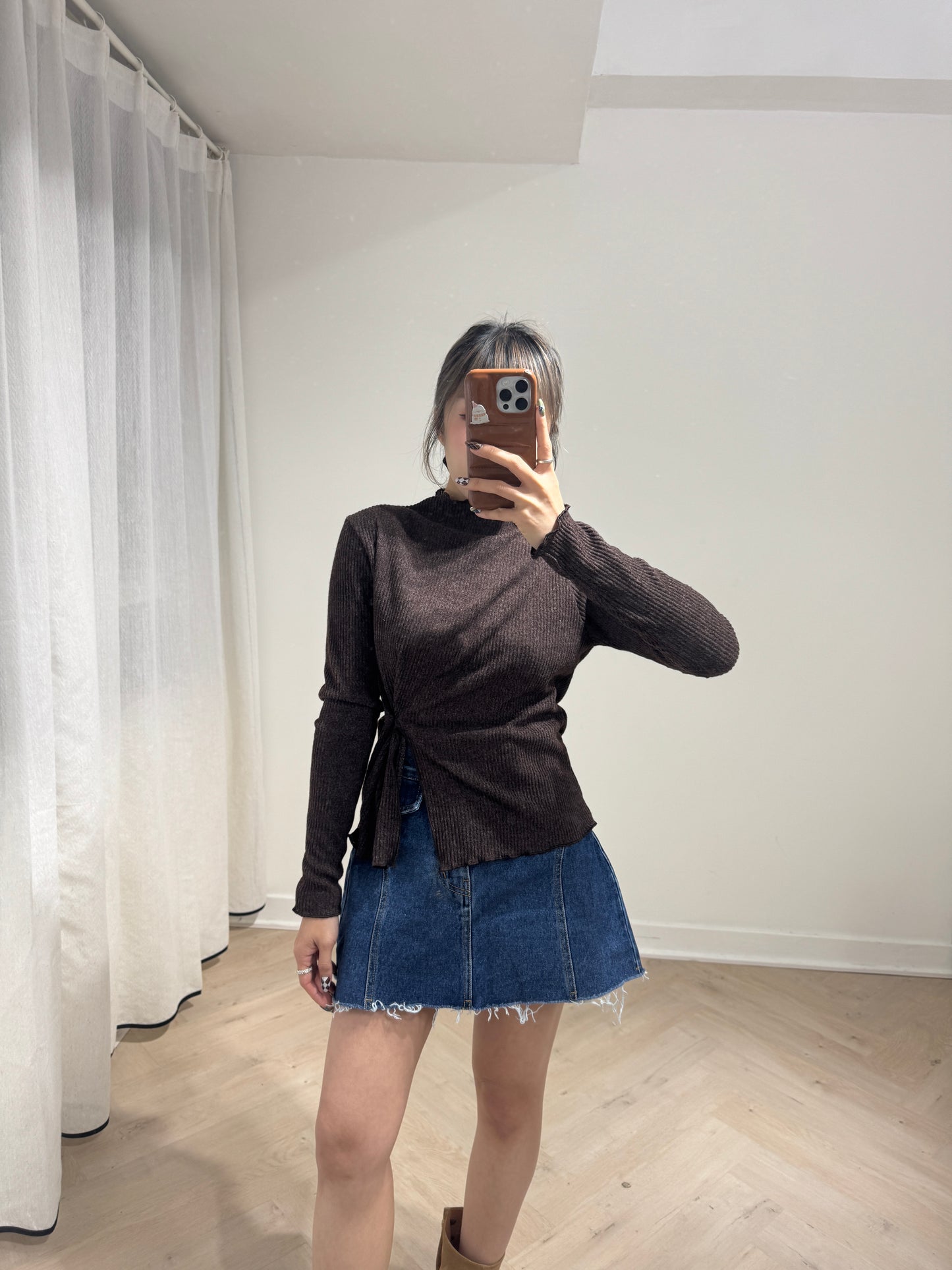 直紋木耳邊側鈕扣上衣 ( 米白/啡/深灰 )