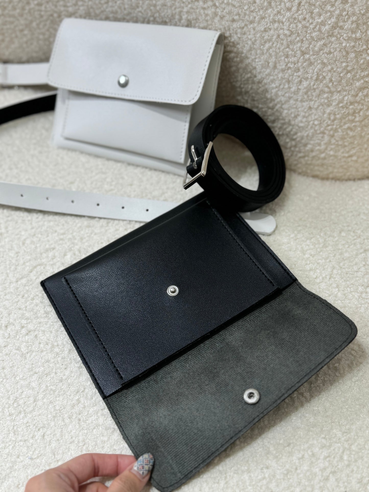 雙層間隔BELT BAG ( 黑/白 )