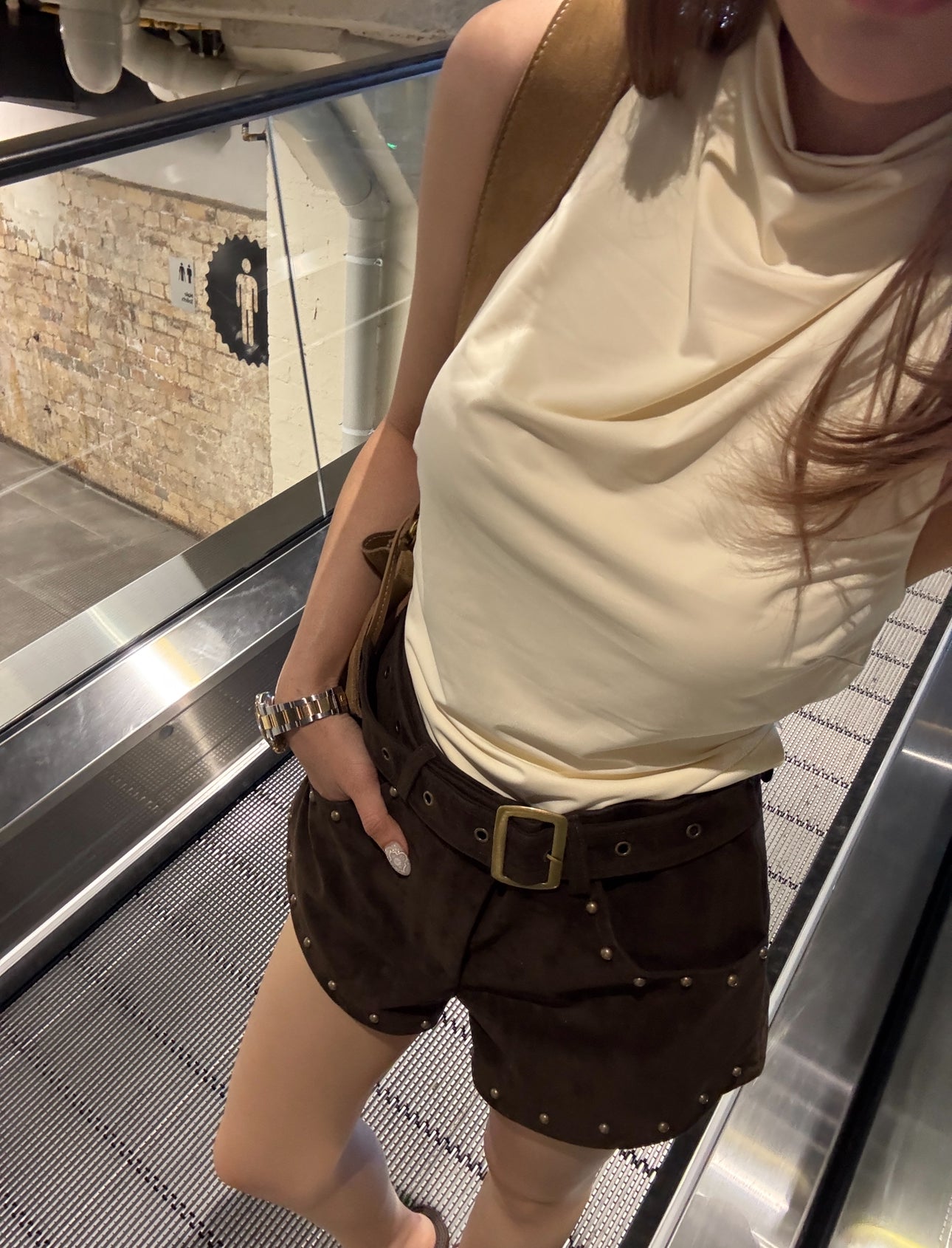 啡色金釘麂布有BELT短褲 ( S/M/L )