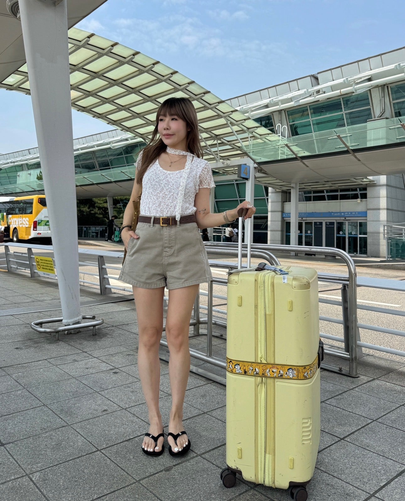 軟身傘形牛仔短褲 ( 白/藍/杏綠 )