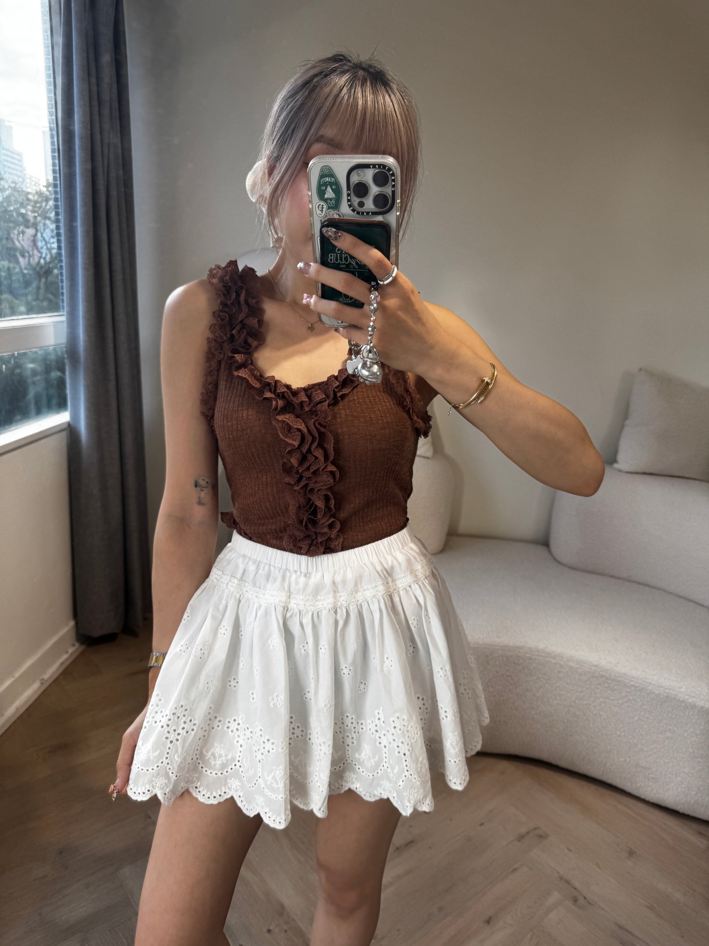 勾花波浪邊短裙 ( 白/啡 )