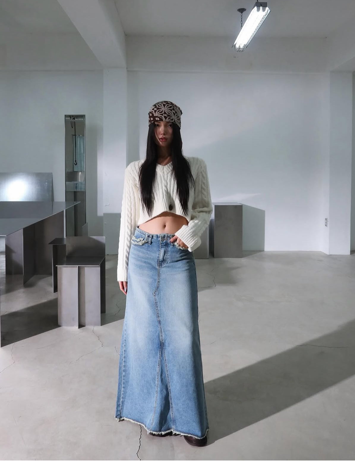 洗水後開叉連腰繩牛仔長裙 ( S/M )