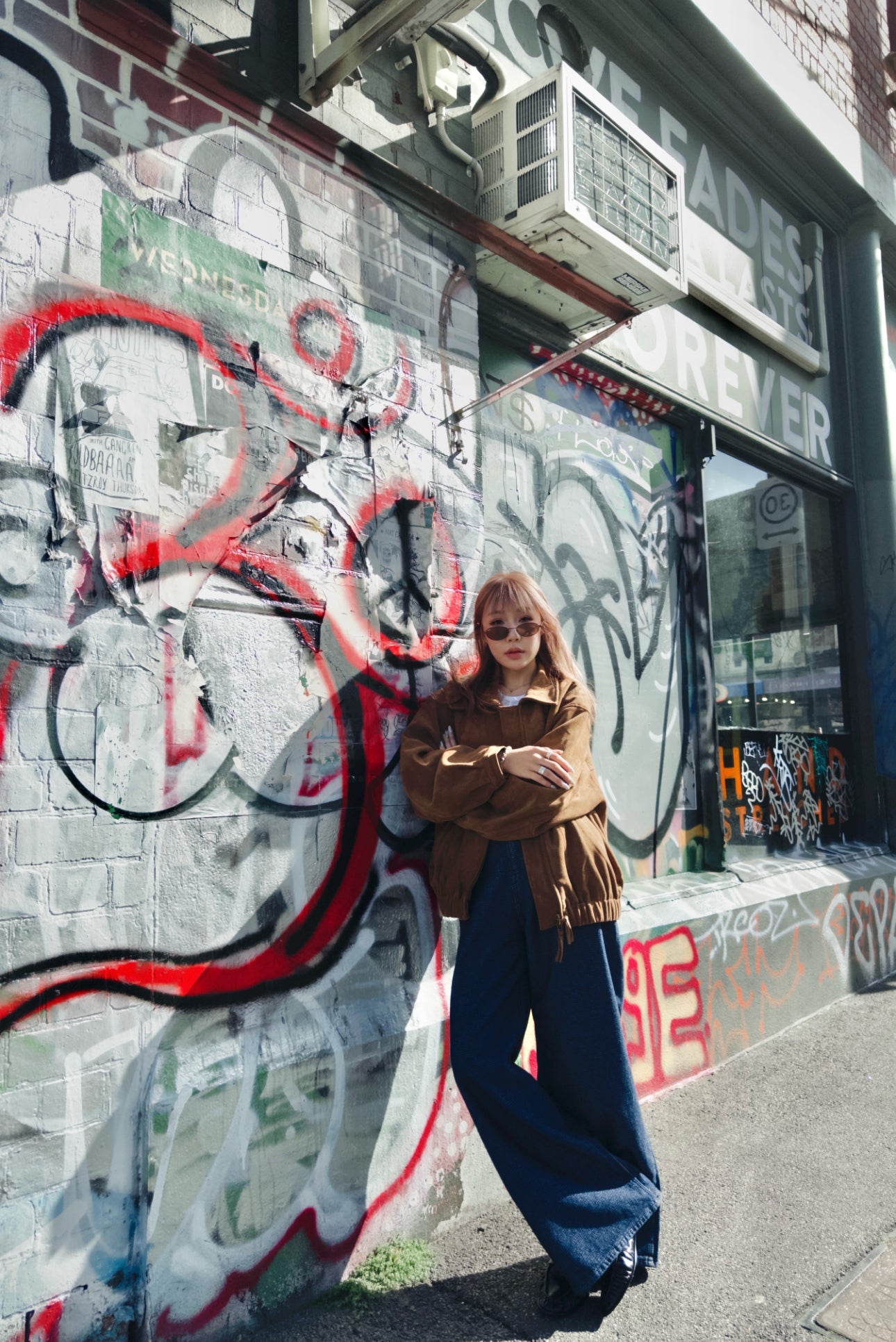 壓花紋深藍長牛仔褲 ( S/M/L )