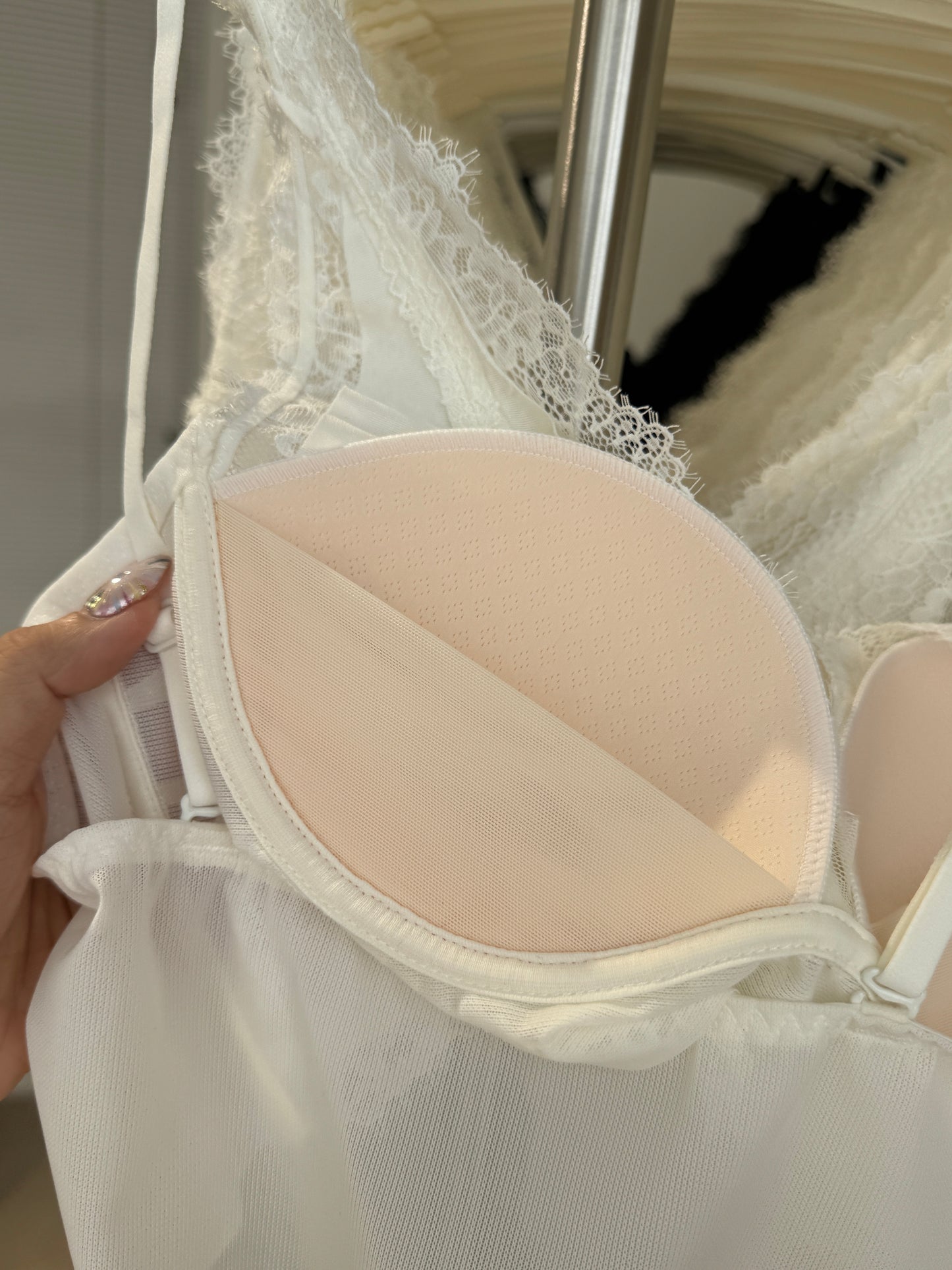 LACE親膚彈性BRA TOP ( 黑/白 )