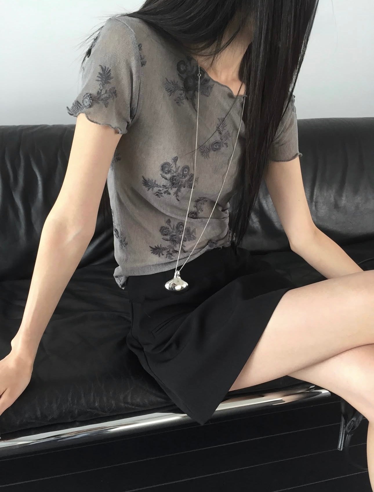 立體花花紋上衣 ( 灰/米白 )