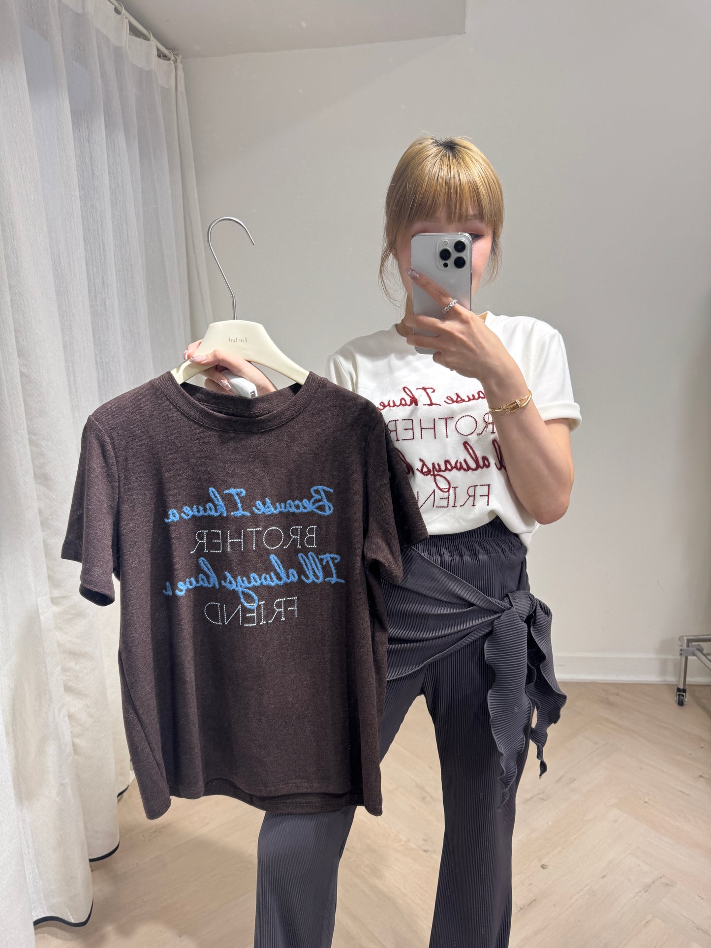 虛線刺繡棉TEE ( 啡/白 )