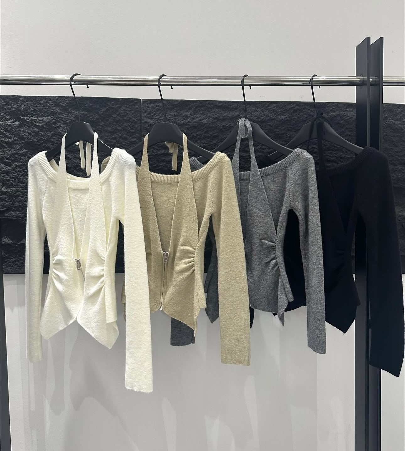 掛頸假兩件尖腳上衣 ( 黑/白/杏/灰 )