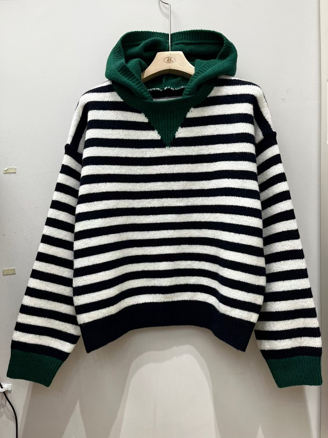 有帽間條冷線上衣 ( 啡/紅/綠 )