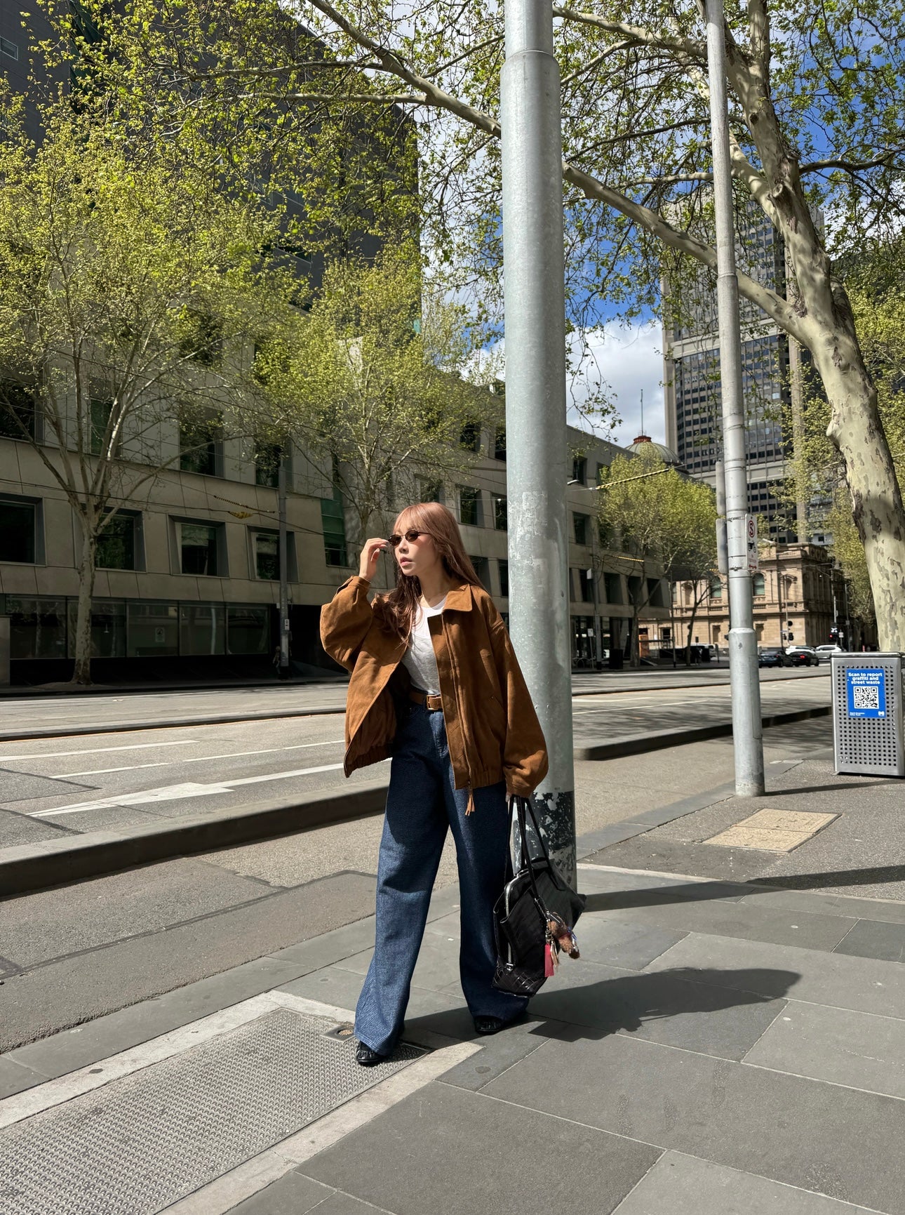 壓花紋深藍長牛仔褲 ( S/M/L )