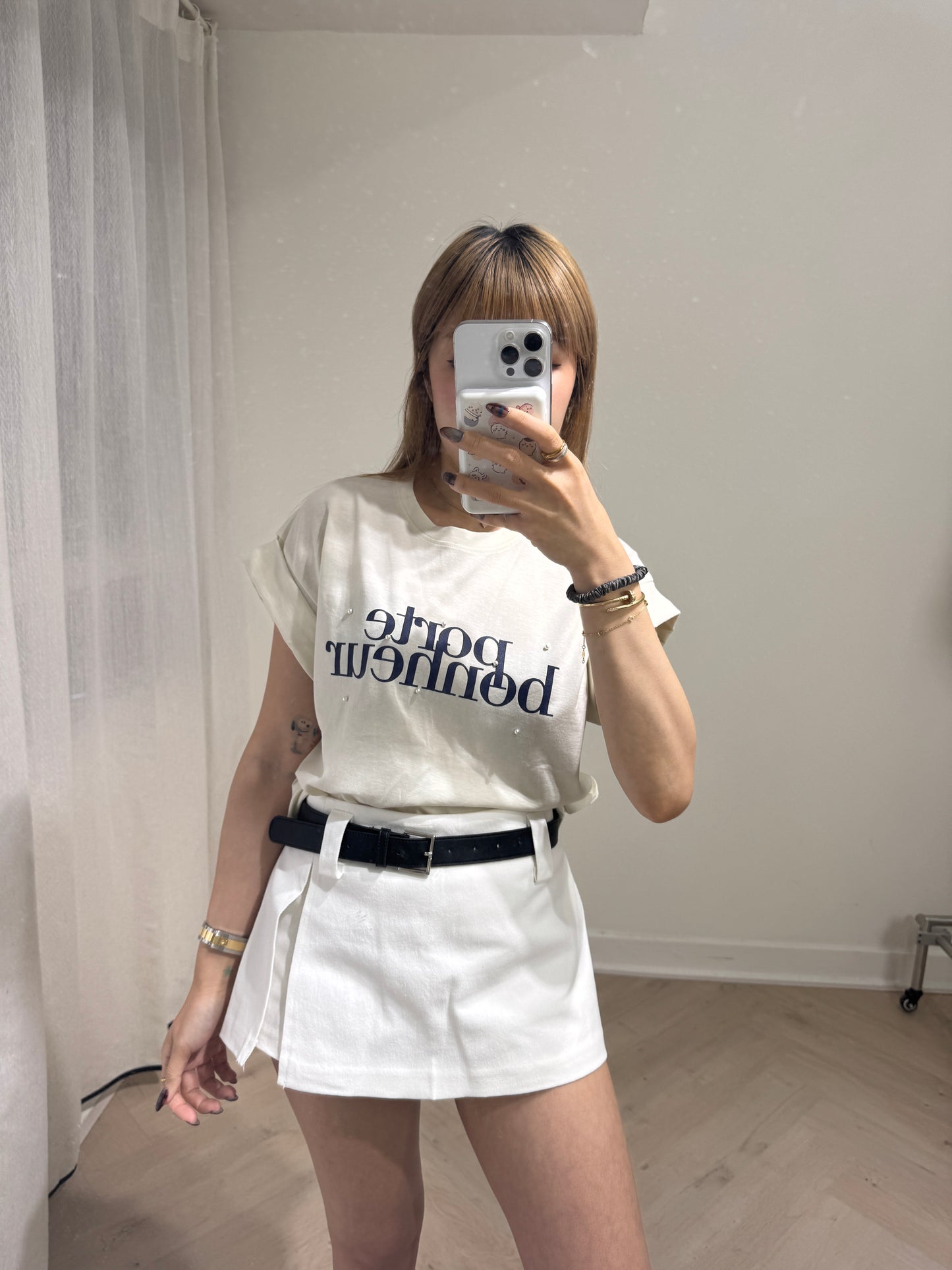 珍珠摺袖文字TEE ( 米/藍 )