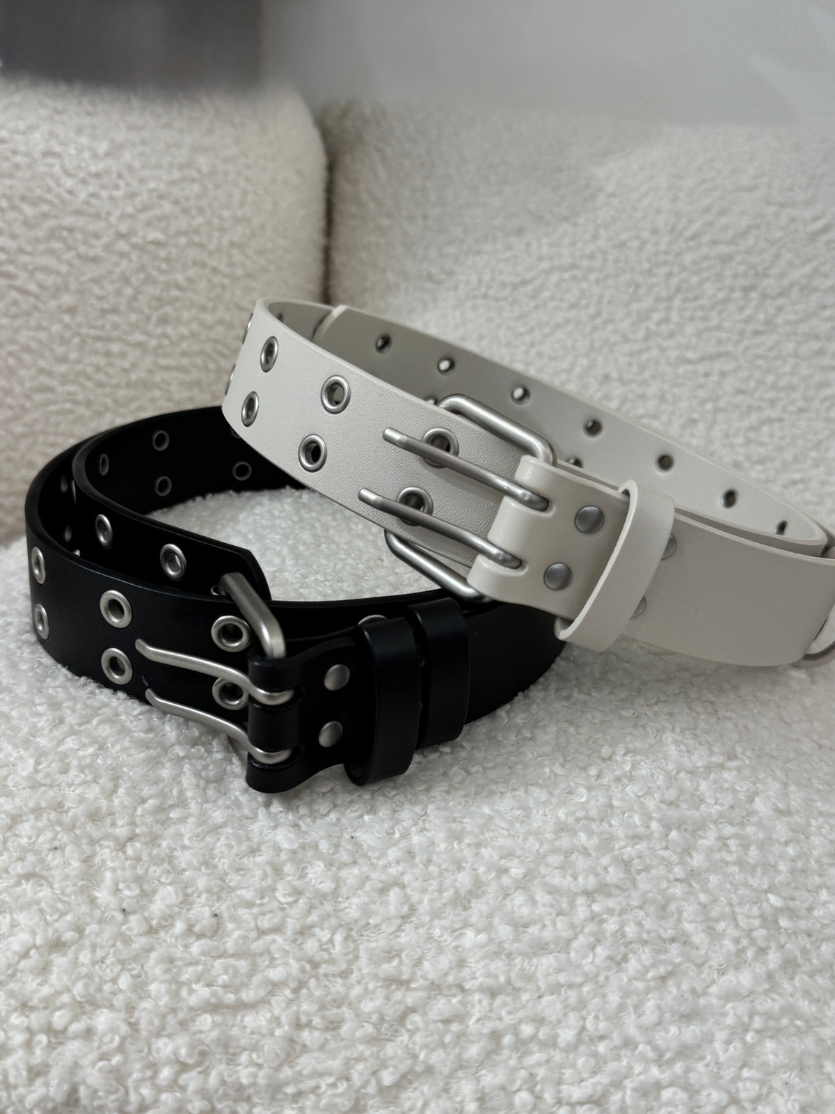 空心圓釘真皮皮帶 BELT ( 黑/白 )