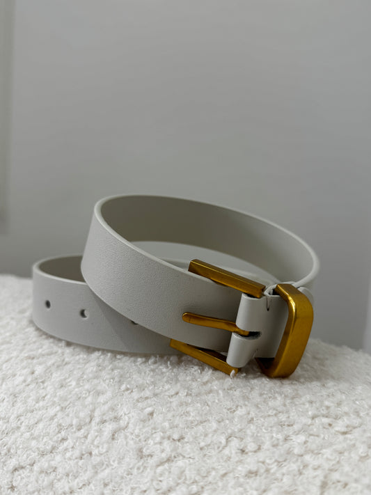 米白色金扣真皮皮帶